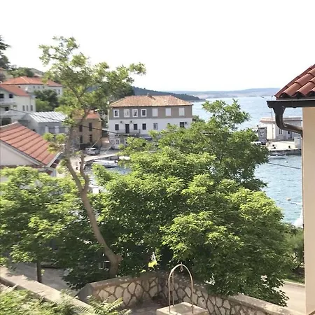 Dunato Nedeljko Silo (Krk)